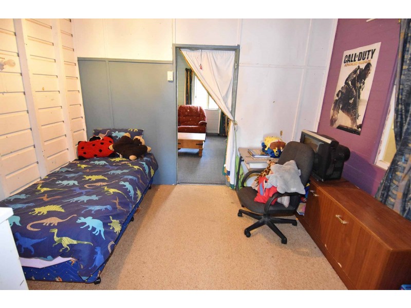 1 Bluff Road, Queenton QLD 4820