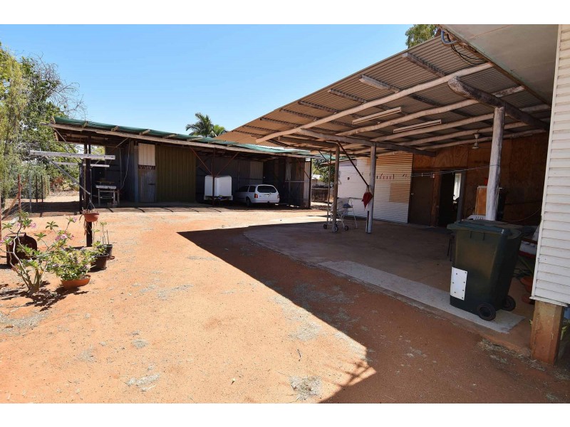 22 Mackay Street, Pentland QLD 4816