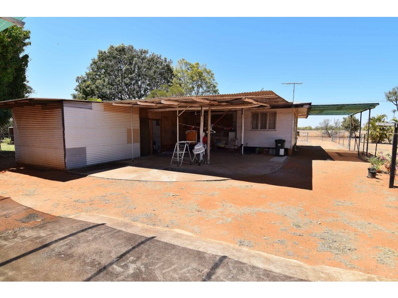 22 Mackay Street, Pentland QLD 4816