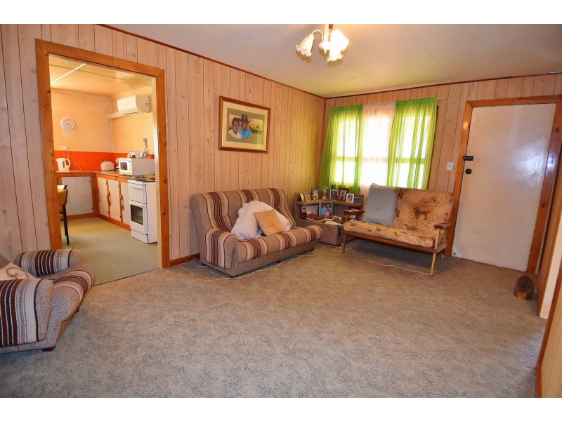 22 Mackay Street, Pentland QLD 4816