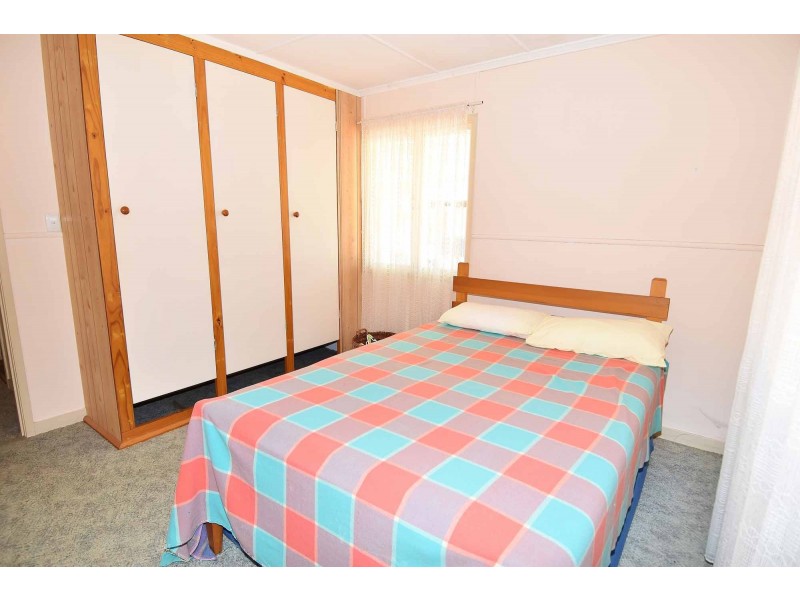22 Mackay Street, Pentland QLD 4816