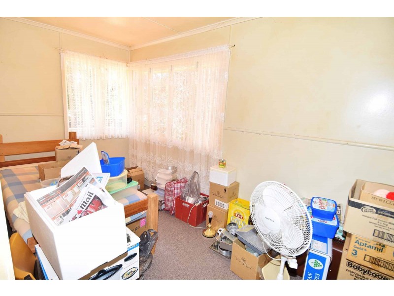 22 Mackay Street, Pentland QLD 4816