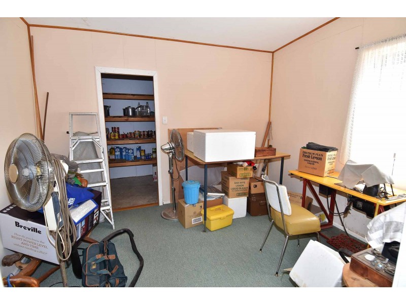 22 Mackay Street, Pentland QLD 4816