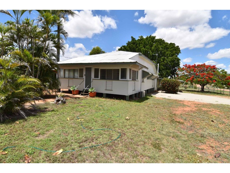 22 Gordon Street, Richmond Hill QLD 4820