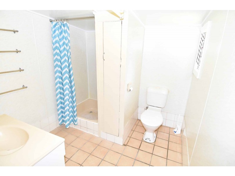 70 York Street, Charters Towers QLD 4820