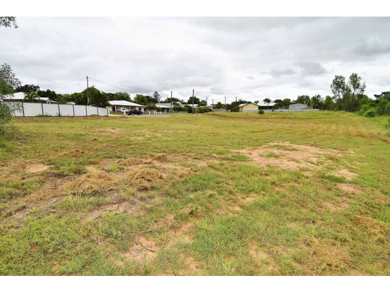 7 Phil West Ct, Queenton QLD 4820