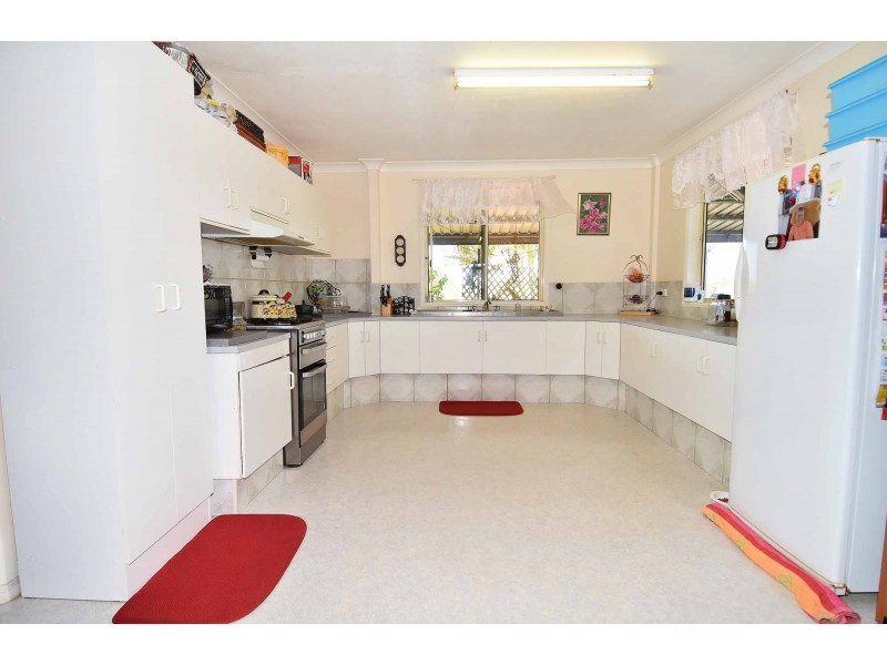20 Davis Street, Charters Towers QLD 4820