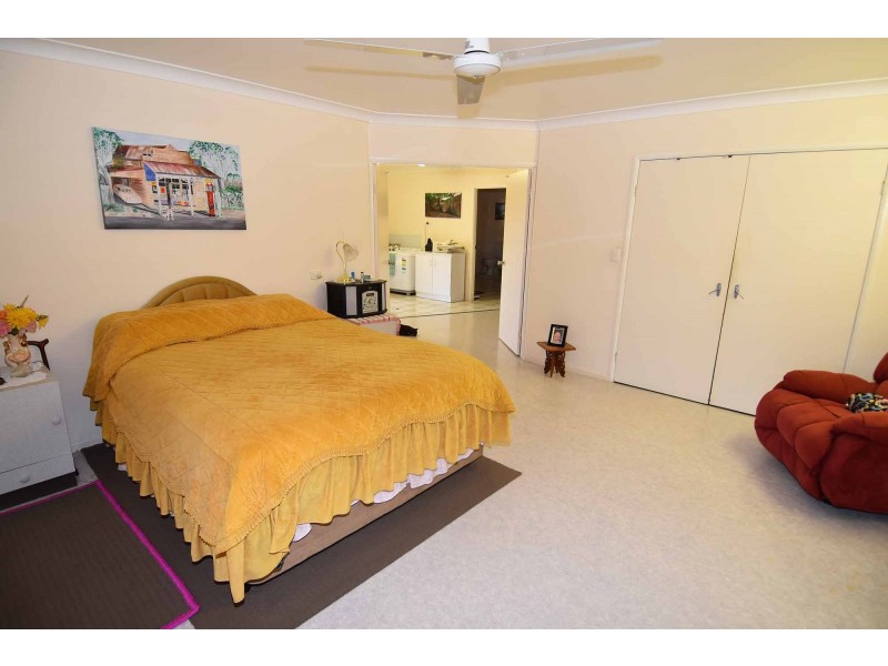 20 Davis Street, Charters Towers QLD 4820