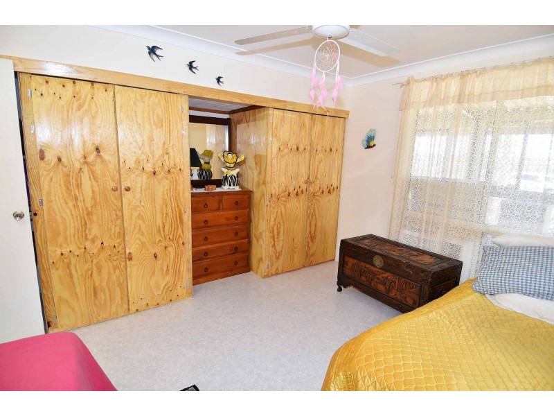 20 Davis Street, Charters Towers QLD 4820