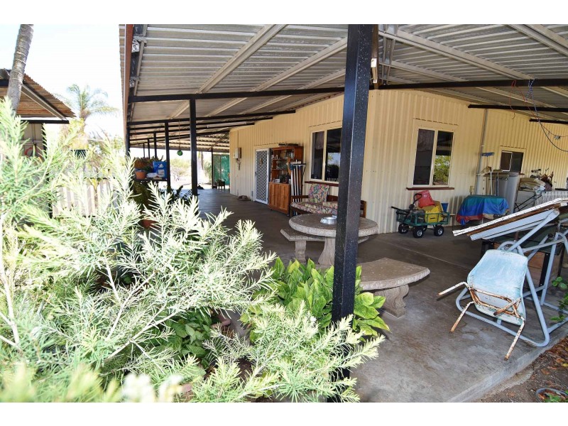 20 Davis Street, Charters Towers QLD 4820
