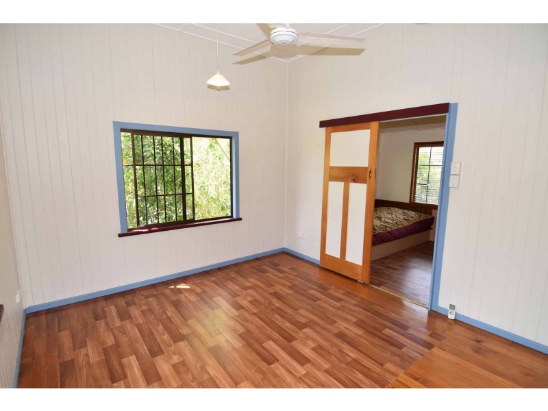 16 Aplin Street, Charters Towers City QLD 4820