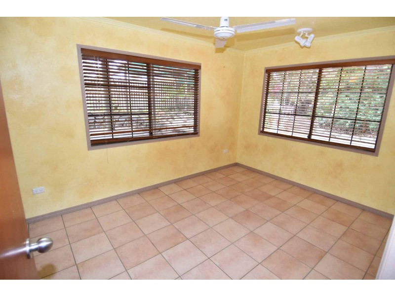 16 Aplin Street, Charters Towers City QLD 4820