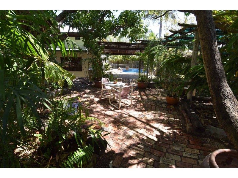 16 Aplin Street, Charters Towers City QLD 4820