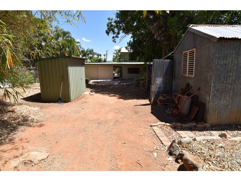 16 Aplin Street, Charters Towers City QLD 4820