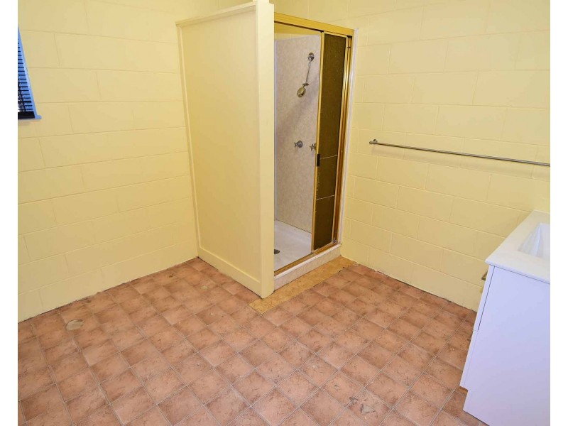 10 School Street, Charters Towers City QLD 4820