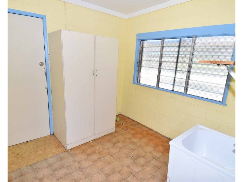 10 School Street, Charters Towers City QLD 4820