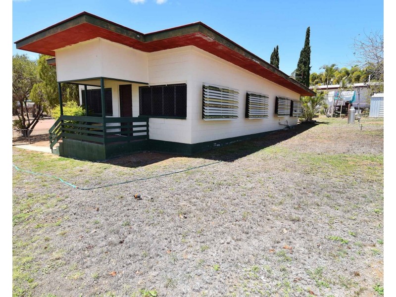 10 School Street, Charters Towers City QLD 4820