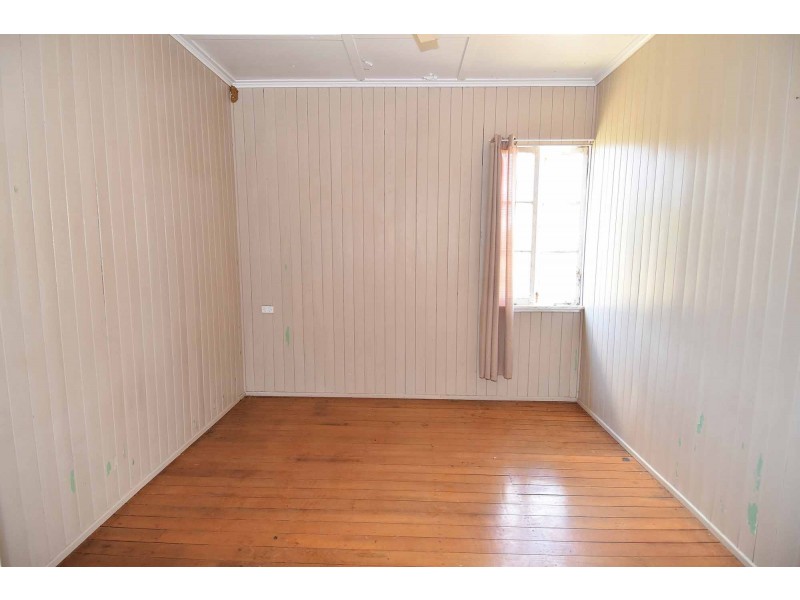 9 Wilson Street, Charters Towers QLD 4820