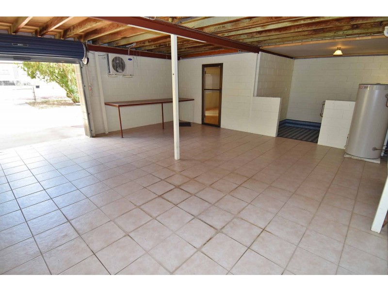 17 Oxford Street, Charters Towers QLD 4820