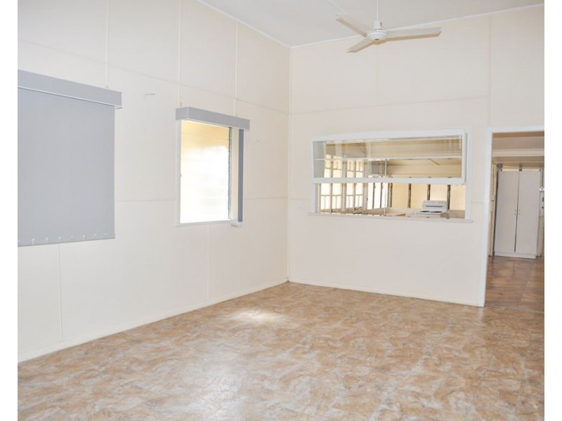 46 Racecourse Road, Charters Towers City QLD 4820