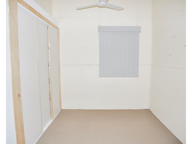 46 Racecourse Road, Charters Towers City QLD 4820