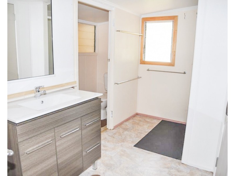 46 Racecourse Road, Charters Towers City QLD 4820