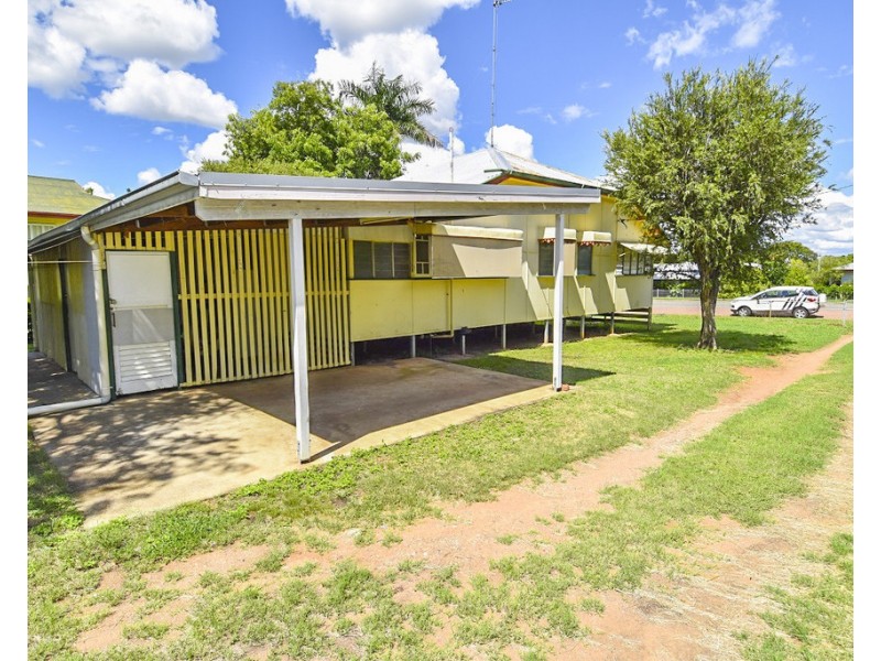 46 Racecourse Road, Charters Towers City QLD 4820