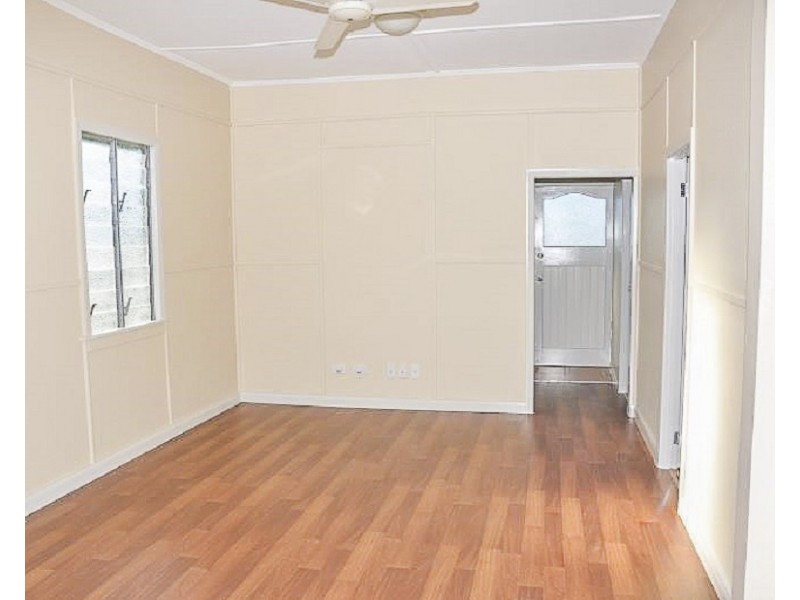 12 Mary Street, Charters Towers City QLD 4820