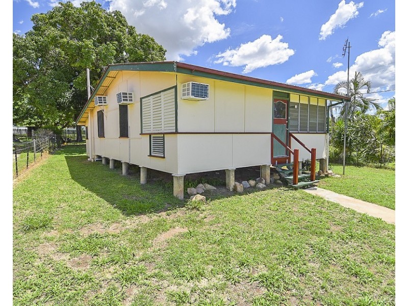 12 Mary Street, Charters Towers City QLD 4820
