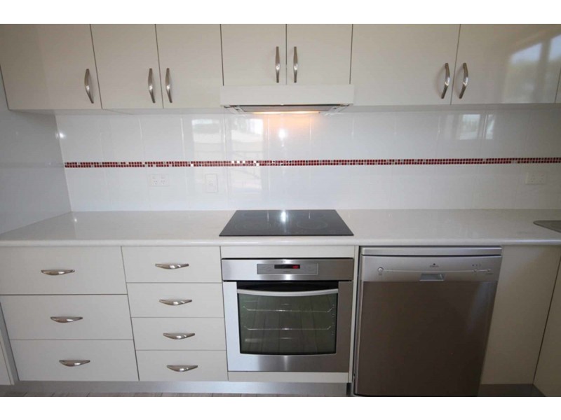 10 Armstrong Road, Queenton QLD 4820