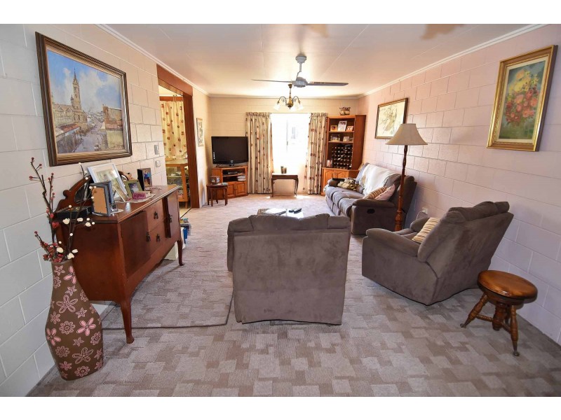 1 Hicks Street, Charters Towers QLD 4820