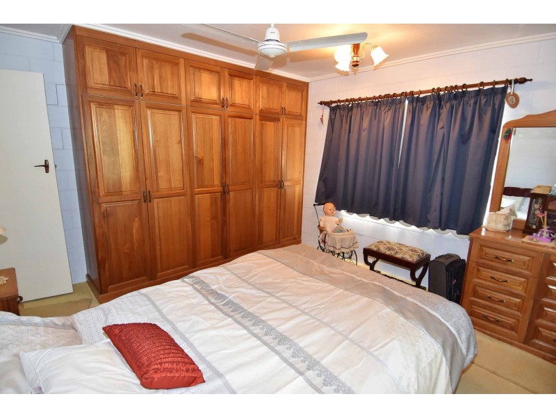 1 Hicks Street, Charters Towers QLD 4820
