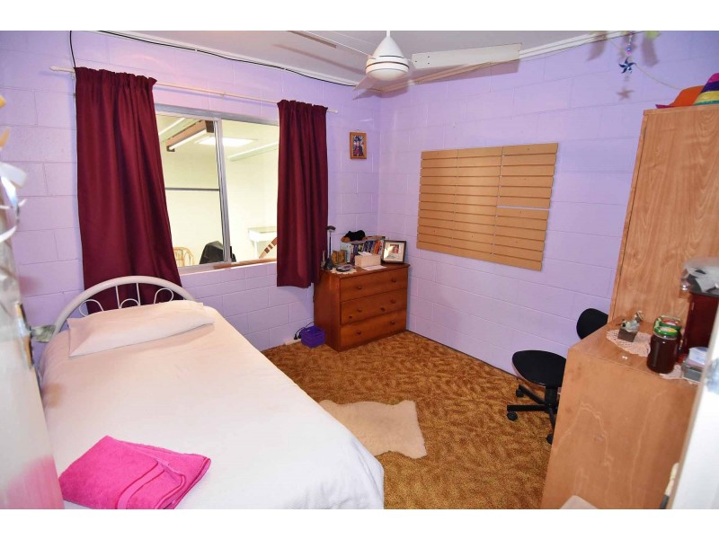1 Hicks Street, Charters Towers QLD 4820