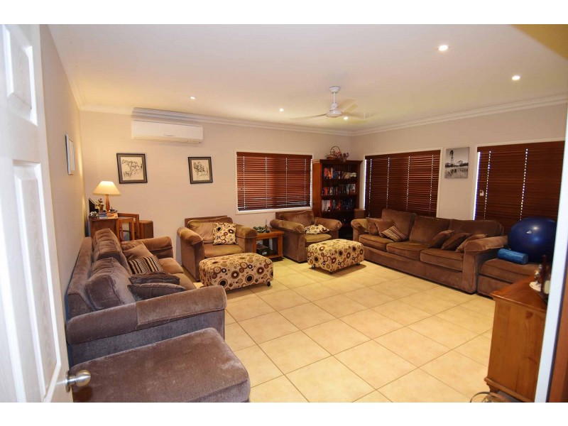 98 Nagle Street, Millchester QLD 4820