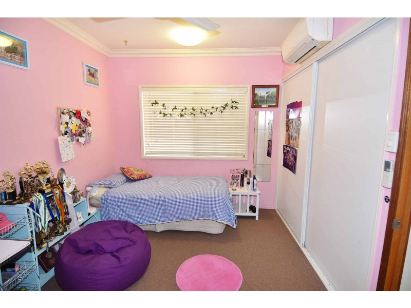 98 Nagle Street, Millchester QLD 4820