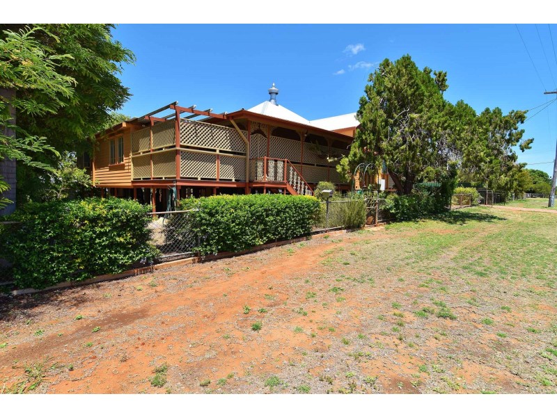 46 King Street, Charters Towers QLD 4820