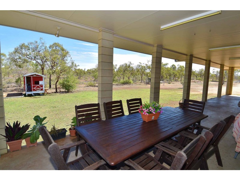 2 Ashglen Road, Charters Towers QLD 4820