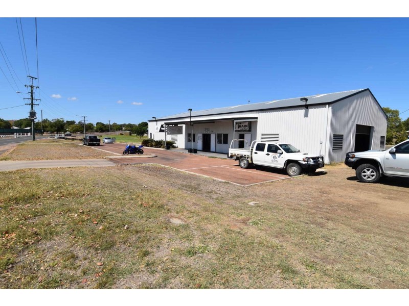 14 Boundary Street, Charters Towers QLD 4820
