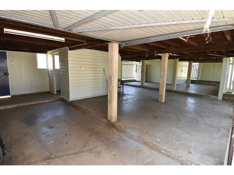 44 Hodgkinson Street, Charters Towers QLD 4820