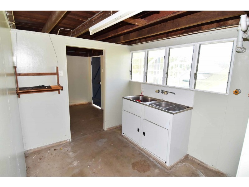 44 Hodgkinson Street, Charters Towers QLD 4820