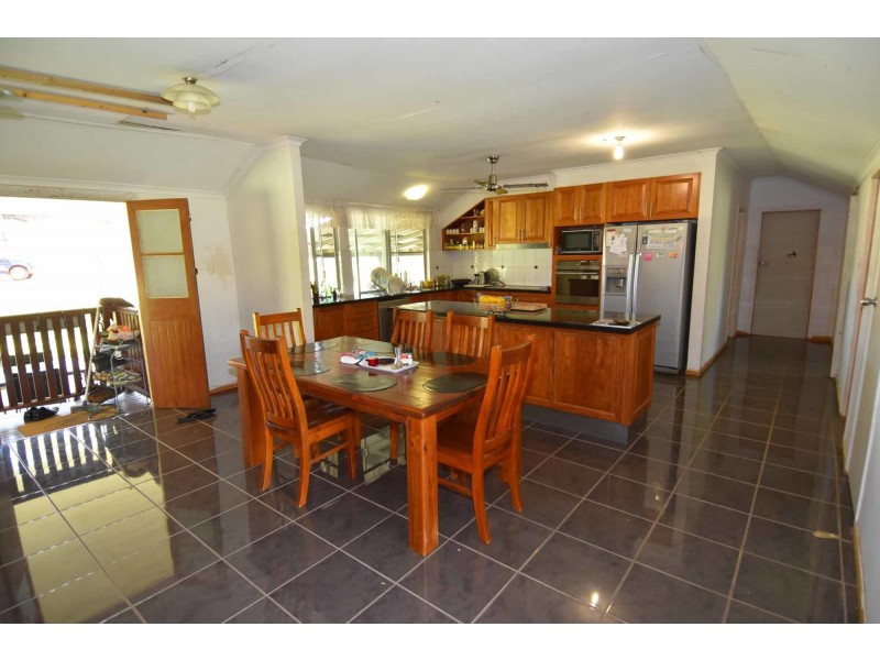 12323 Flinders Highway, Queenton QLD 4820