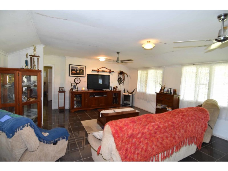 12323 Flinders Highway, Queenton QLD 4820