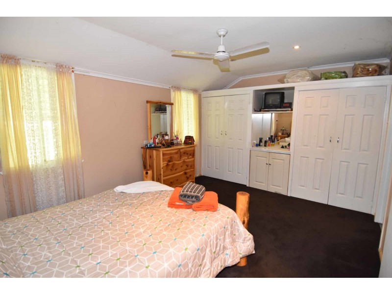 12323 Flinders Highway, Queenton QLD 4820