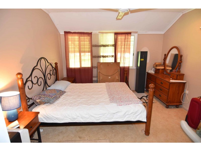 12323 Flinders Highway, Queenton QLD 4820