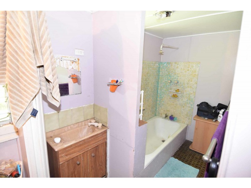 12323 Flinders Highway, Queenton QLD 4820