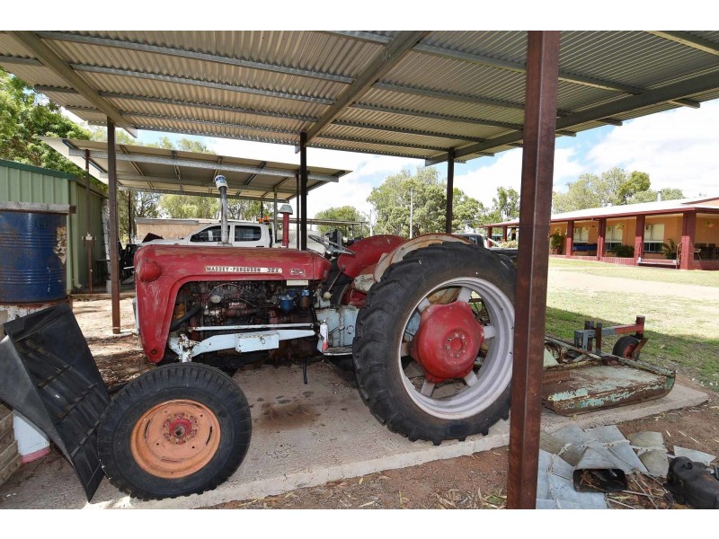 147 Sandy Creek Road, Charters Towers QLD 4820