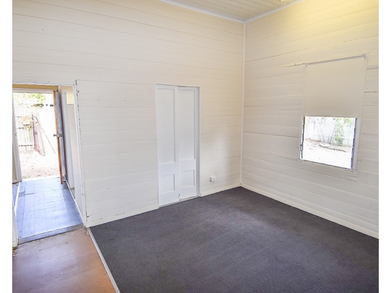 35 High Street, Charters Towers City QLD 4820