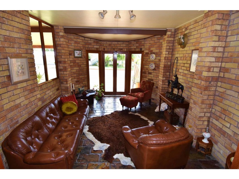 11 Mahoney Street, Charters Towers QLD 4820