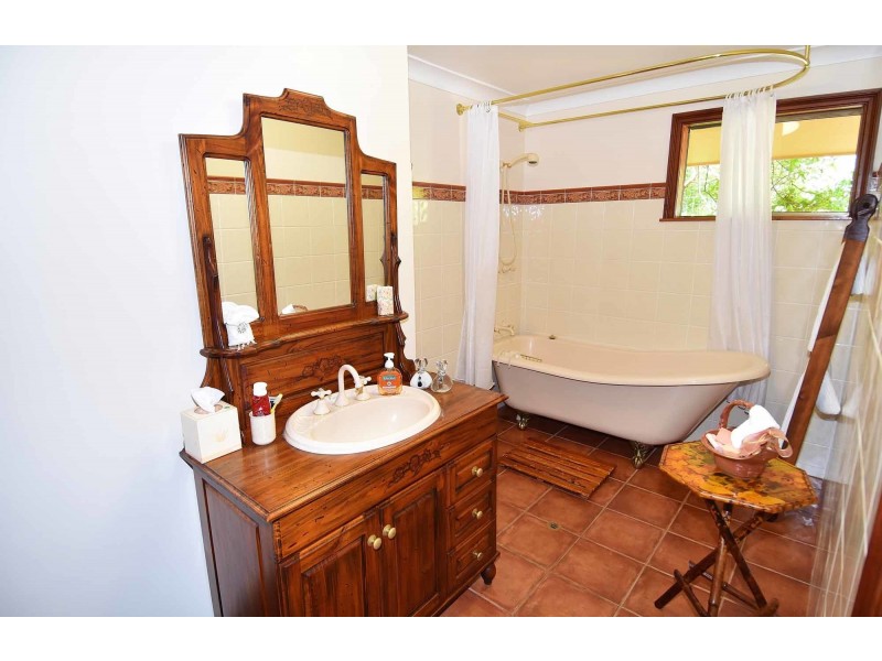 11 Mahoney Street, Charters Towers QLD 4820