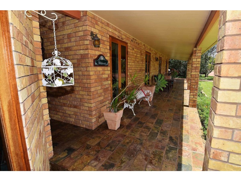 11 Mahoney Street, Charters Towers QLD 4820